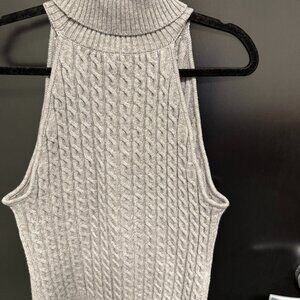 Acqua Sleeveless Turtleneck
